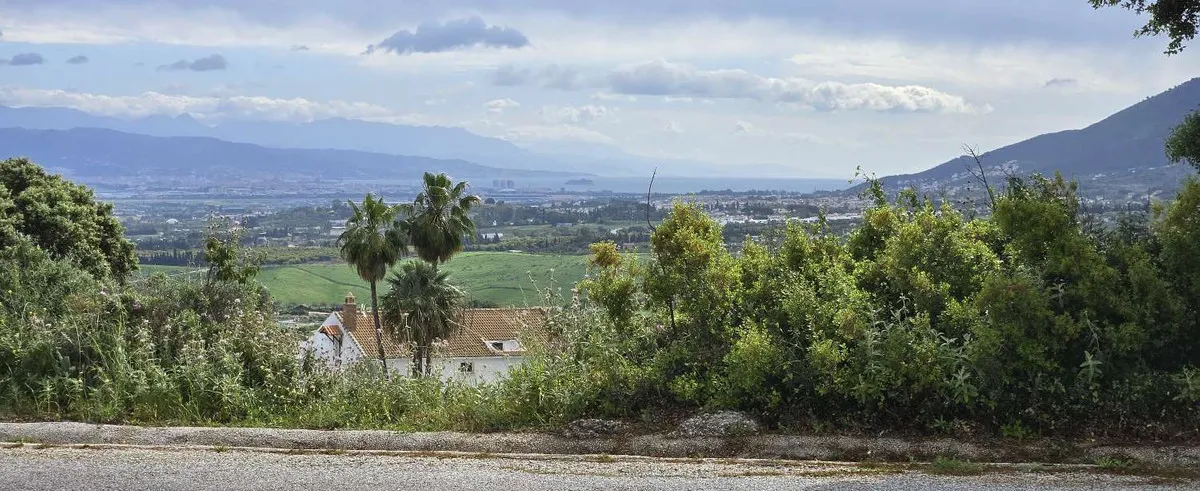 fcd85947-e33a-475b-8e6e-2c74699f704e