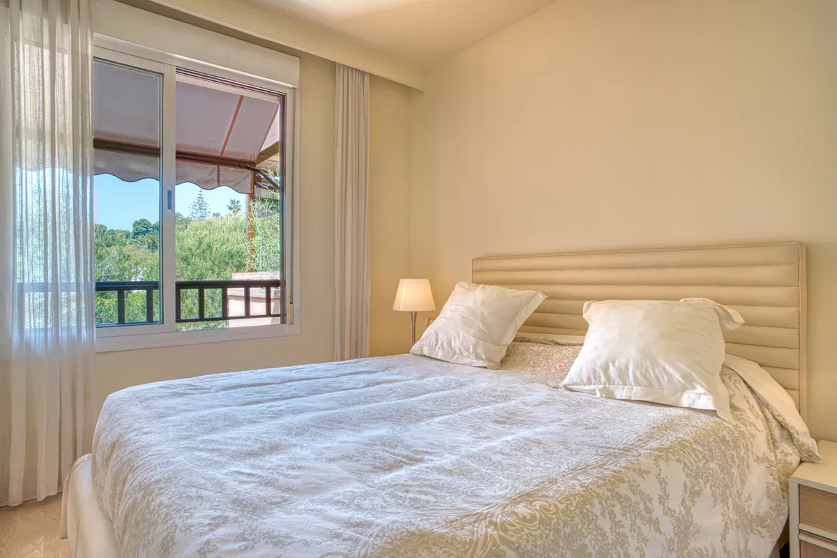 fcb99e53-28d0-47d9-b88e-eecfc60614db