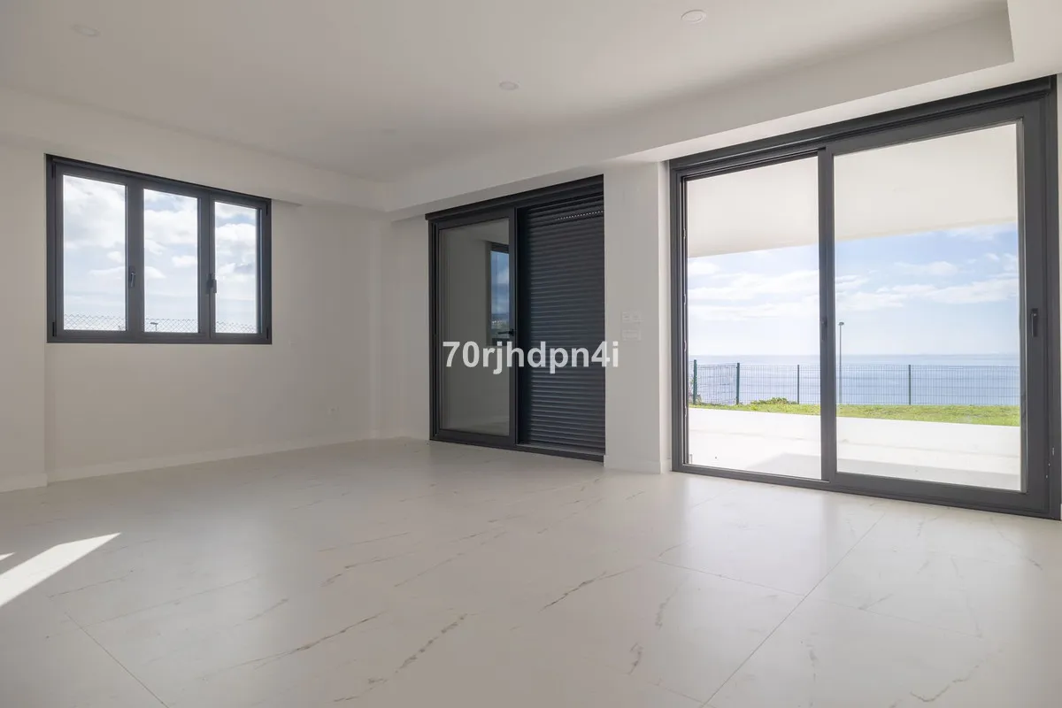 846ba571-96ca-48d5-824d-eabaa7e93eba