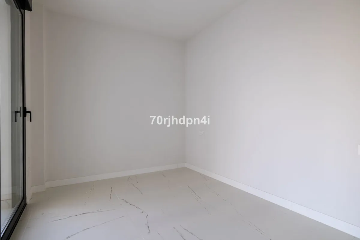 e090228f-eef5-475d-942f-3f02a2a48668