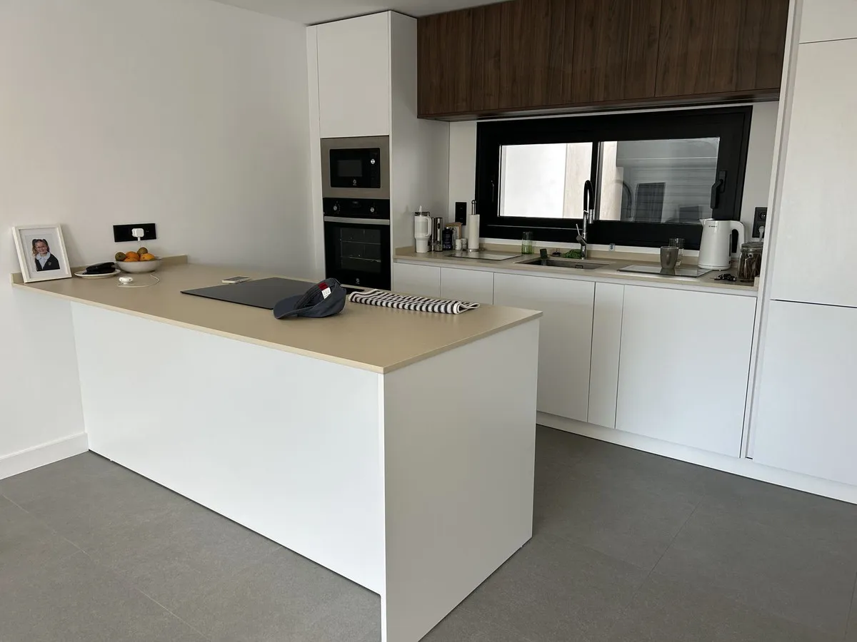 06a73586-427b-4ef3-9e02-997bc7b9b02a