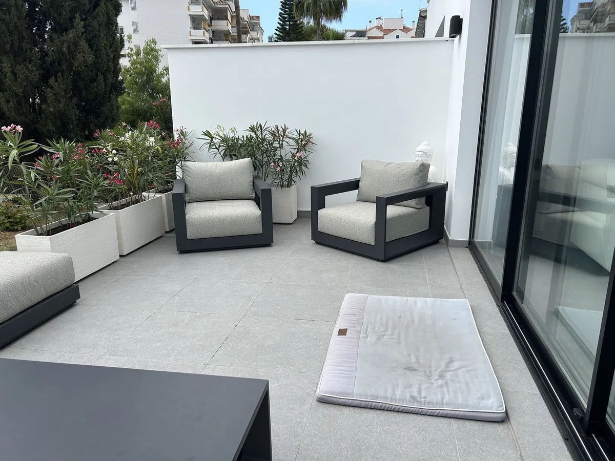 072e2410-7777-48c7-a301-f0c8396d9d4d