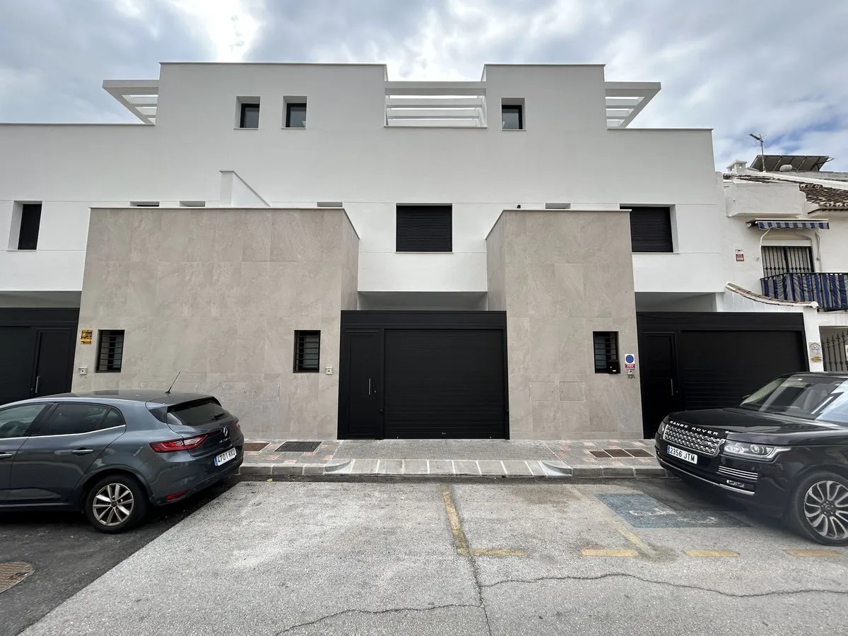 fbf6fc2f-0f0a-469c-8514-f3e18f64be73