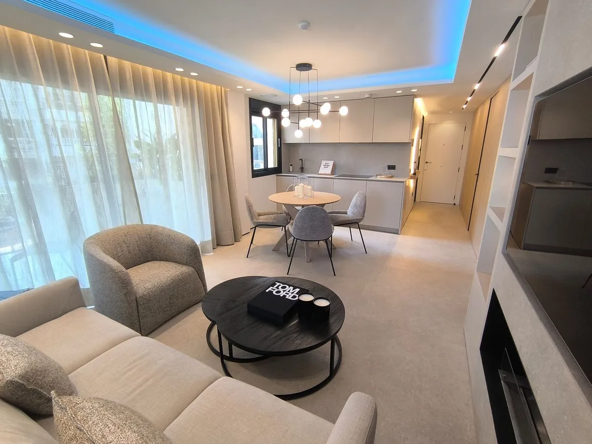 6097e005-6dff-4c06-b6a9-5c240afca31d