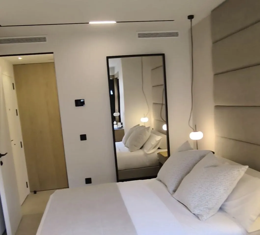 a147f64f-196c-4a99-9a04-641f69f0f460