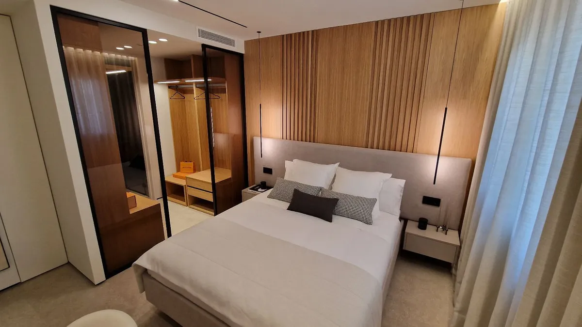 c5ed0cc6-39b7-4bfa-b574-fba32430580e