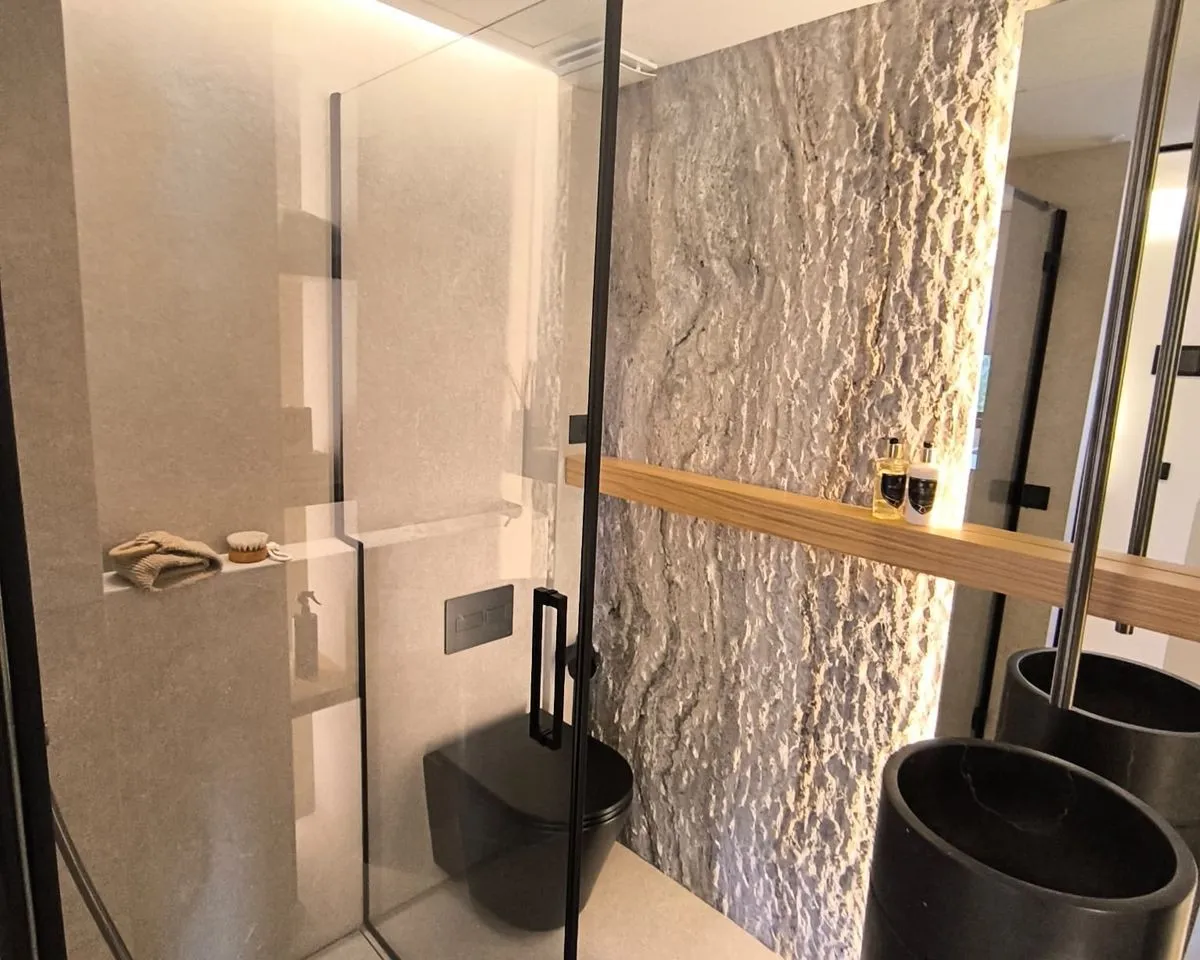 d352b1c8-454c-43e5-bbfb-9613b1fc0441