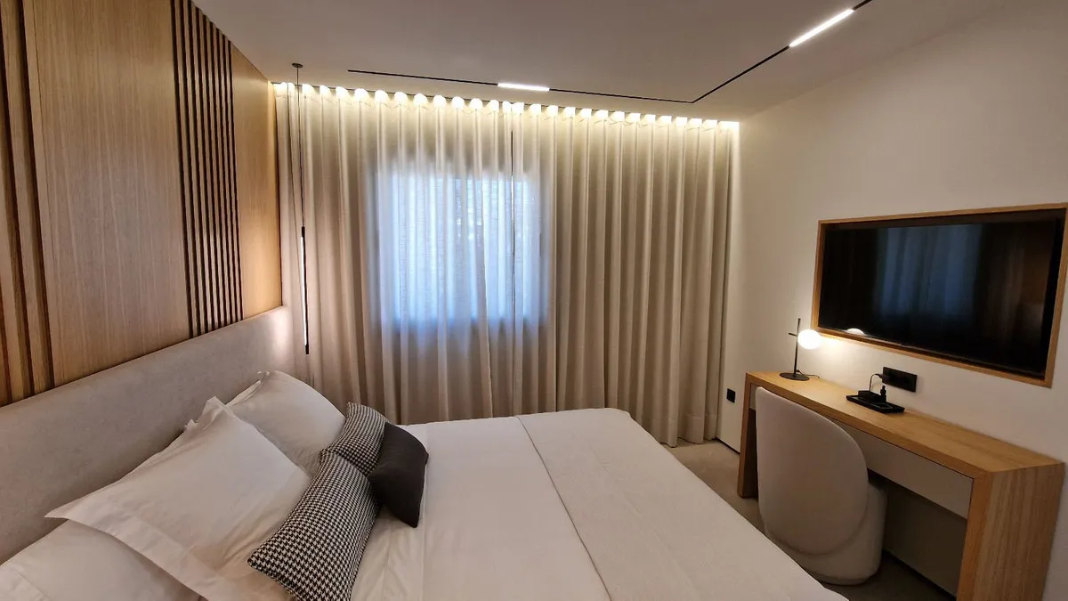 dc86d731-4fee-4c13-871e-3e2f3a404f4d