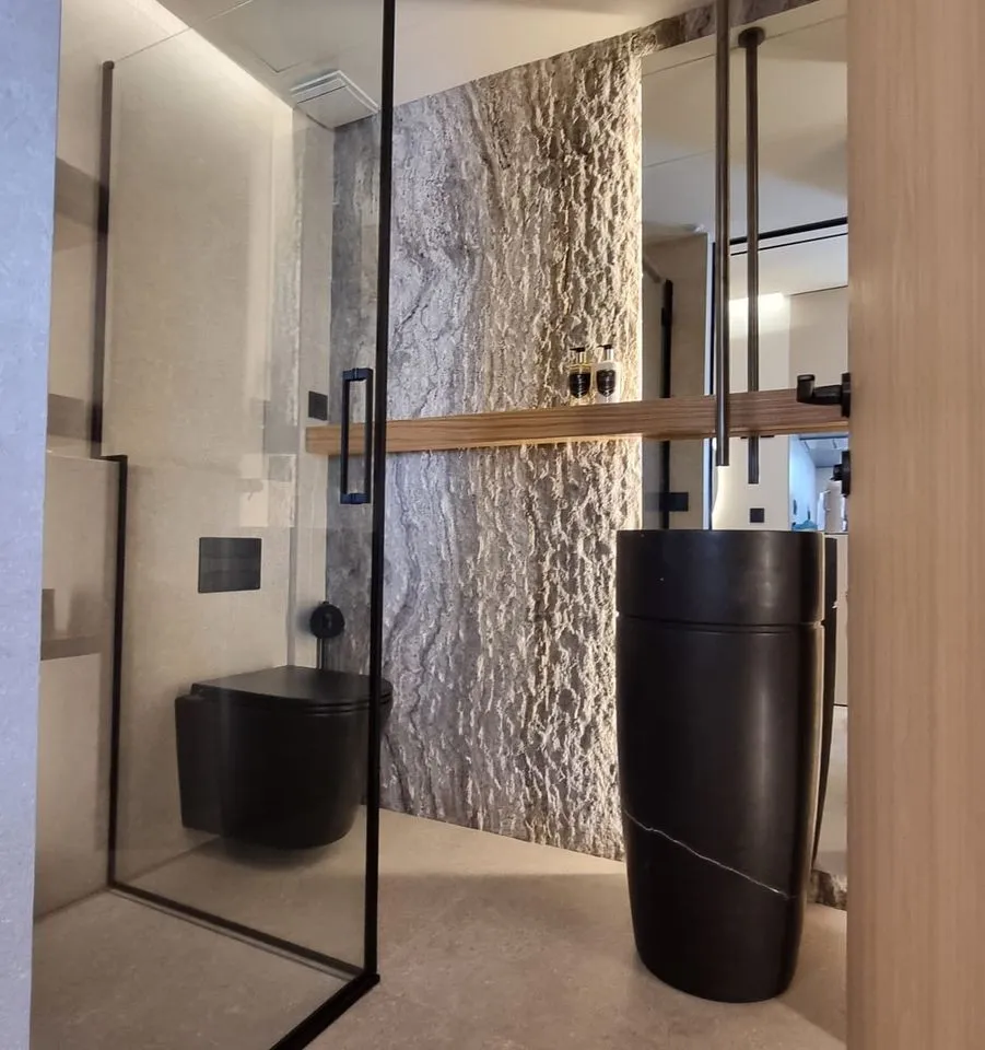 02dbb1d4-f4a0-426b-ae63-60db699c3daf