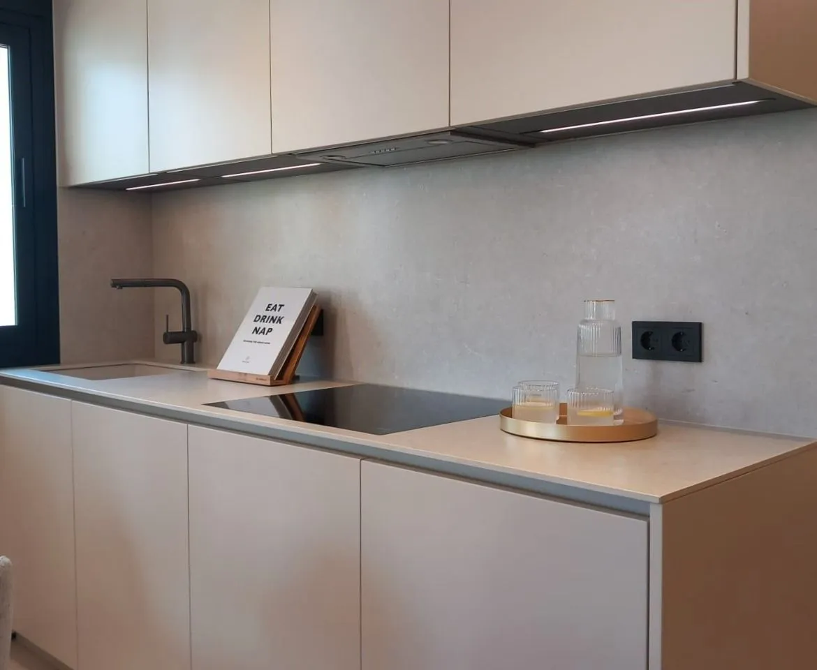 1869183a-1ba2-4373-8c8b-d8ed6cf2238b