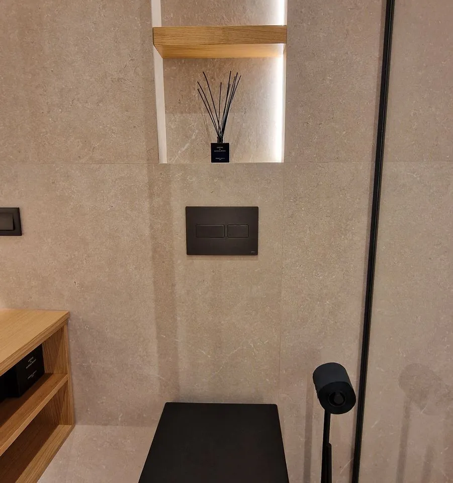 7da1d323-2d70-4444-b849-bceec4ad40ea