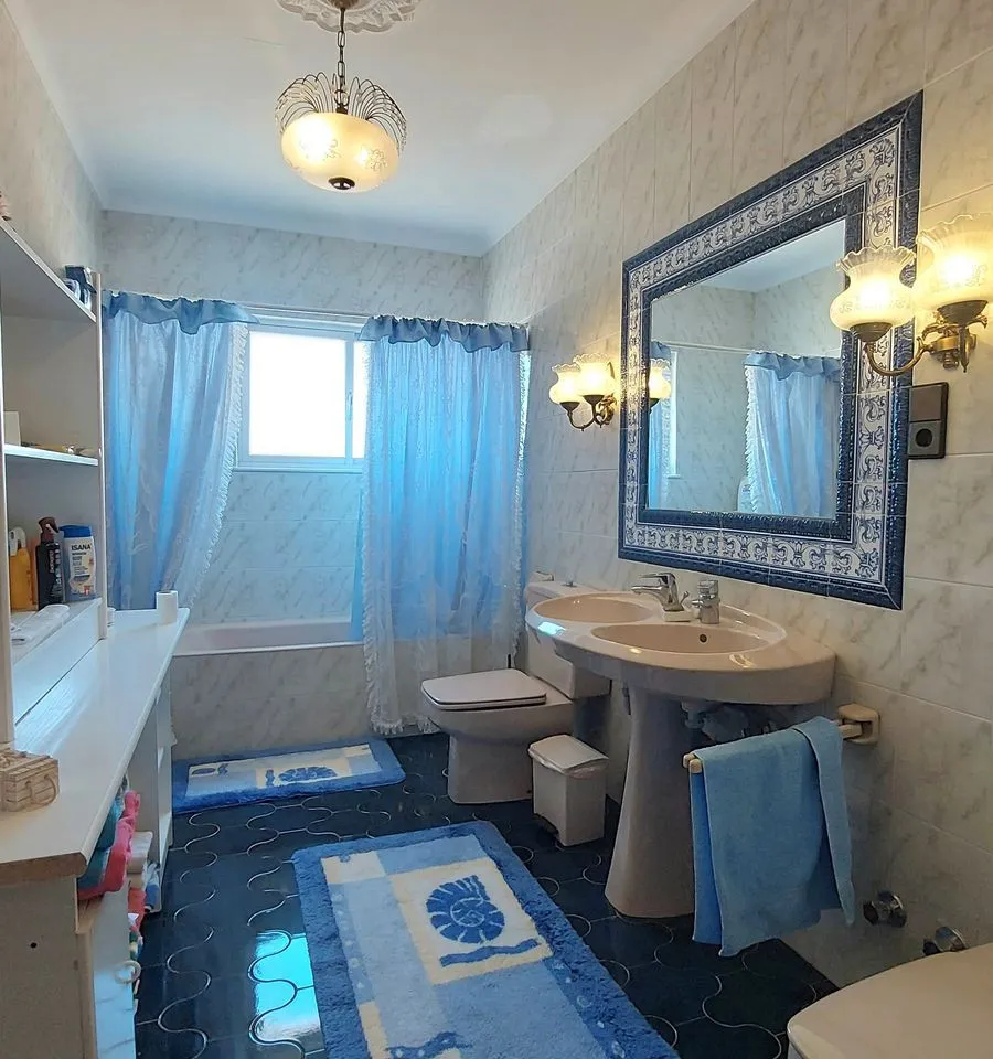 69817380-5460-43d6-8ec1-e1ffed7d9270