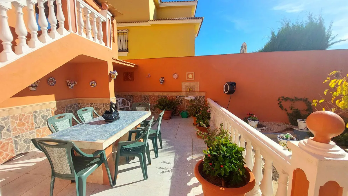 cb1c23b7-a517-4a0e-ae70-c969f7d11023