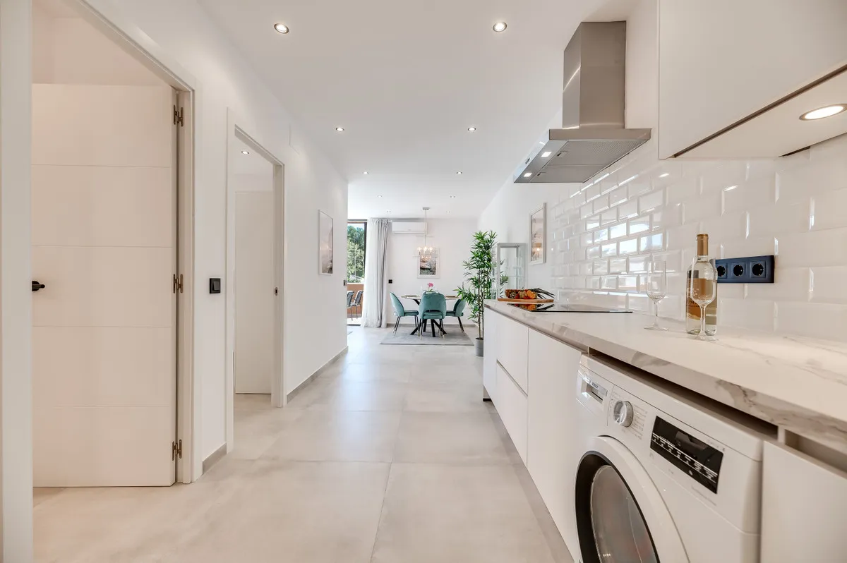 37356150-38ee-4d77-b3e8-0fd1bdb0a82c