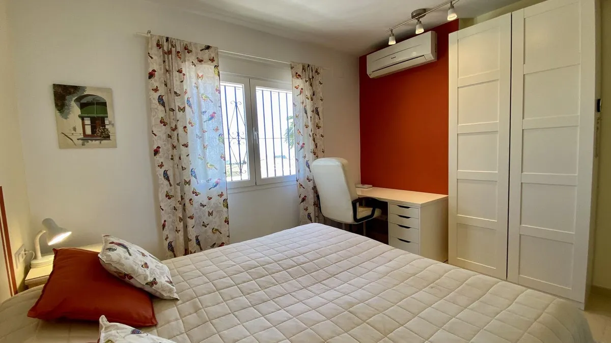 3e3f7d05-081d-4fb4-afc4-7238a8f2b55f