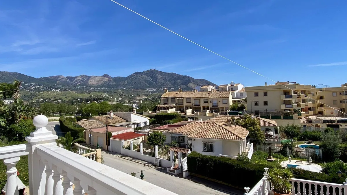 ca006ff8-9445-40f5-8df9-230ca636729a