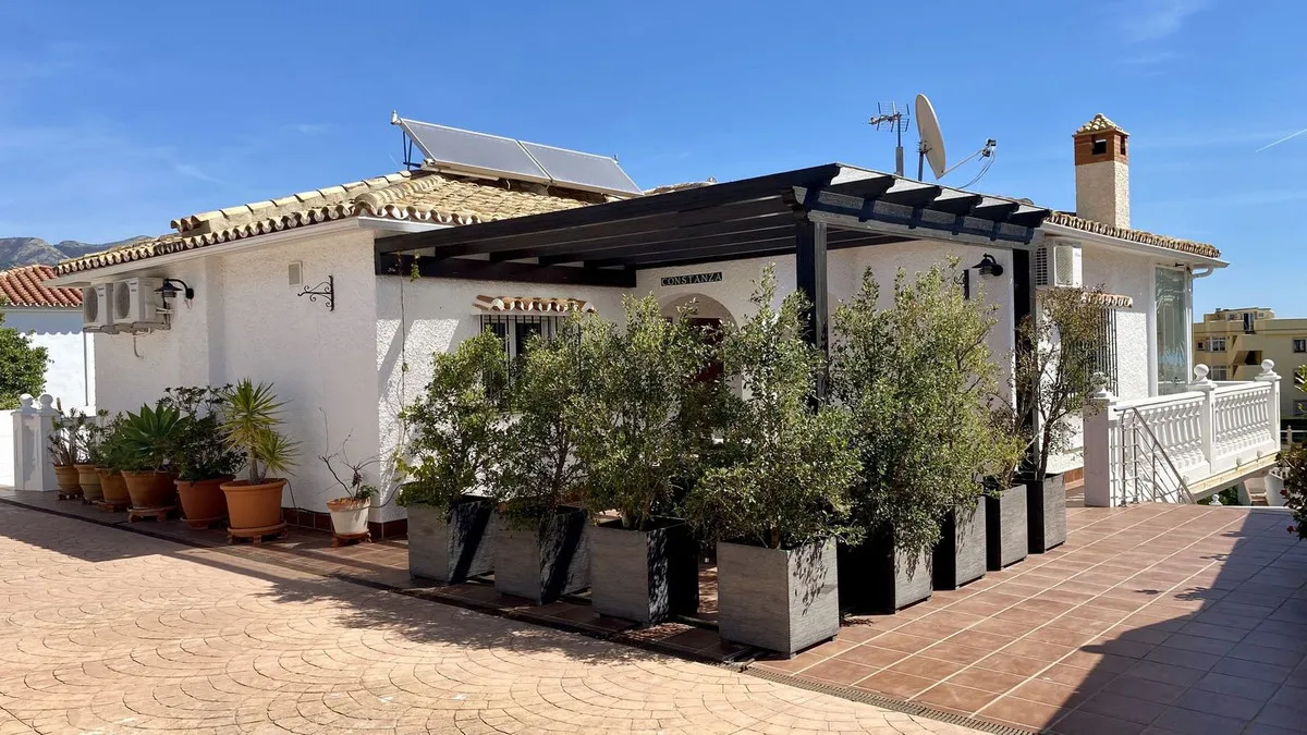 f209276e-cf0a-44a9-b31d-855b67ff7ee2