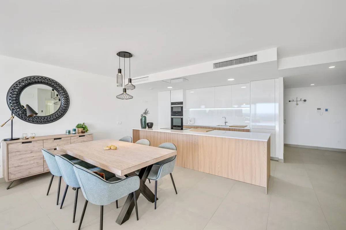 06ddc3ab-ca0c-43ce-ae79-2f7bc977ecd9