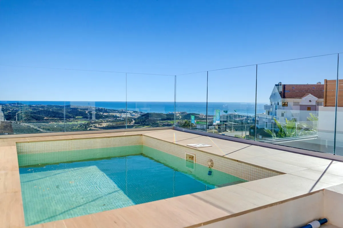 15eaef5f-162f-4047-bd07-36cfab71f5b0