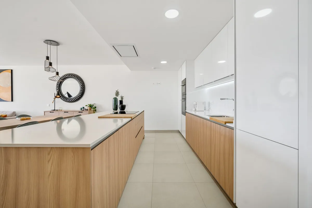 5e737041-7bbb-4852-9083-866ffbba6a28