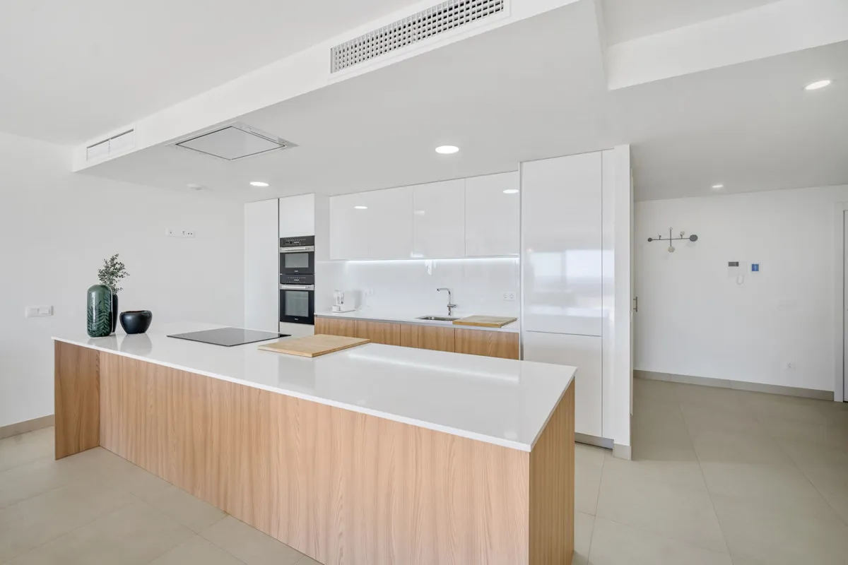 ad03d355-c87e-4052-b133-1a2483080111