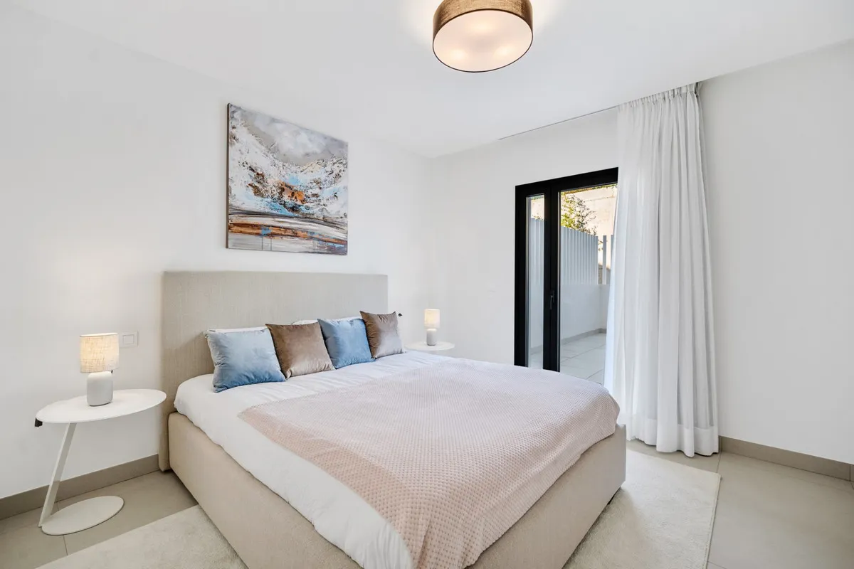 b2480cdf-cc4b-4b33-86d3-515e720c2529