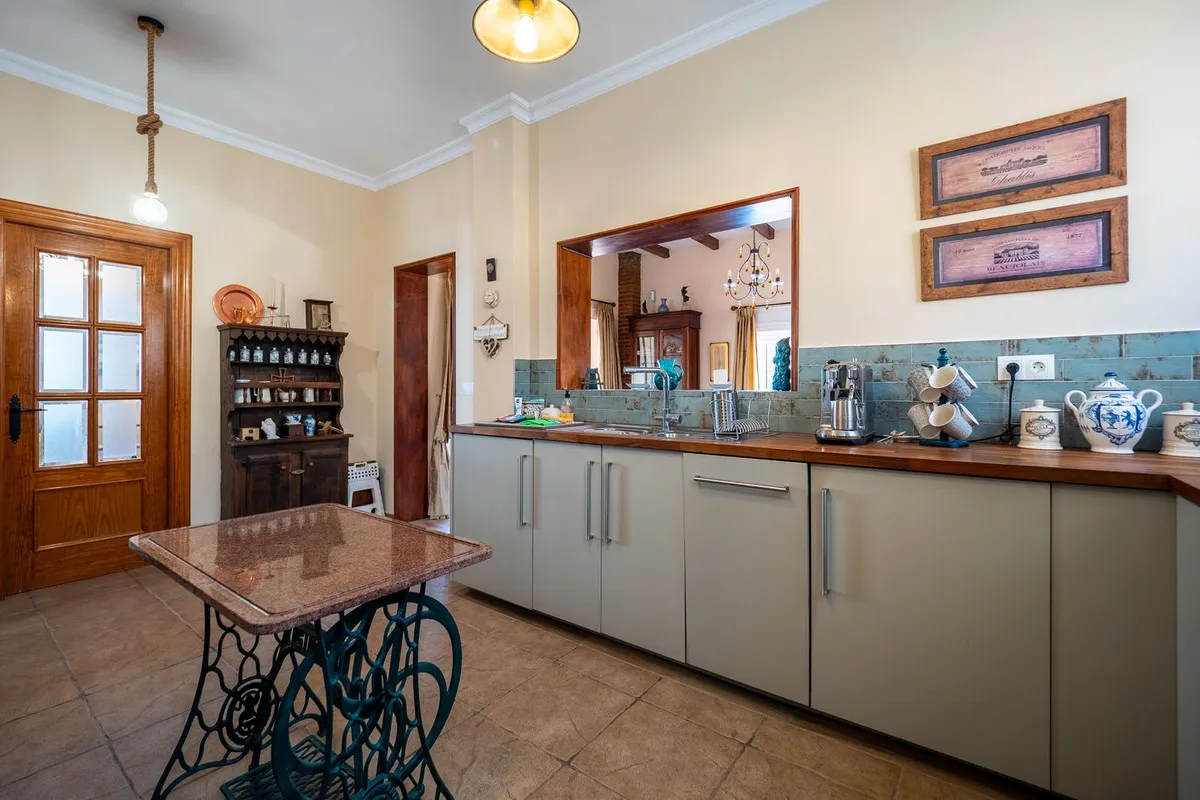 05146bd1-67ff-495c-b33e-a7264768e54d