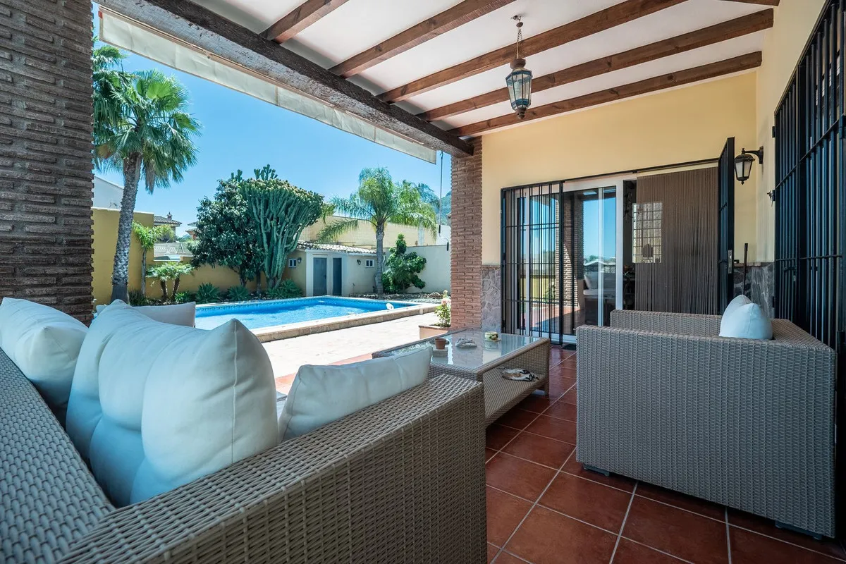 209e7870-7ed3-4205-b1ed-bfb702e224c5