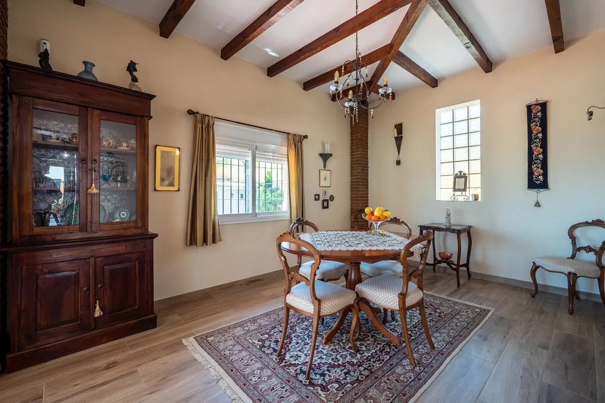 23c34136-f1fe-47dc-a08e-a1b5612f0c33