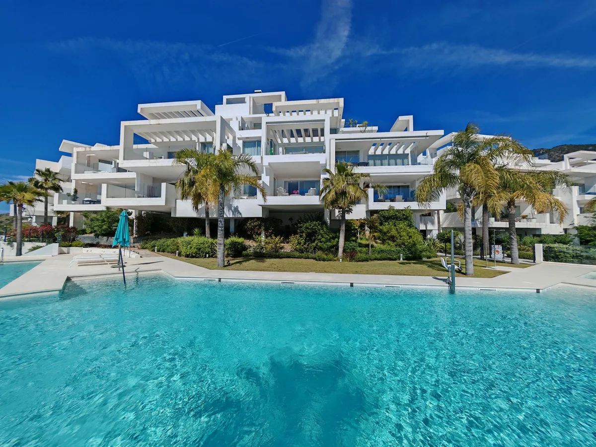 4b0334c7-b6c5-48cf-8447-aeeb8c7ae147