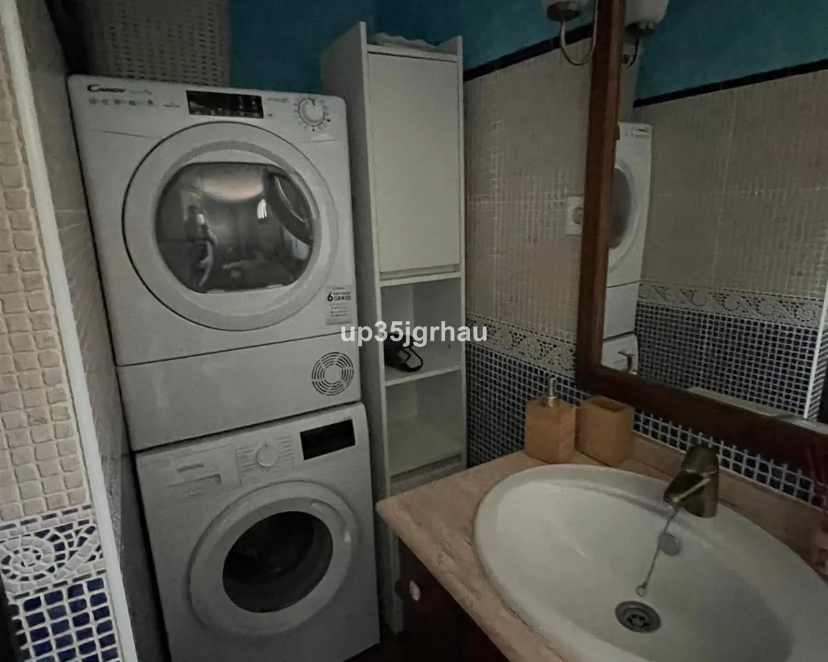 ee139029-55c5-4aa8-abd3-660a5c426919