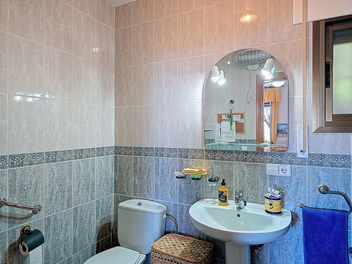 03ed4dfa-59d7-4a53-ac1e-b59d7acde51c