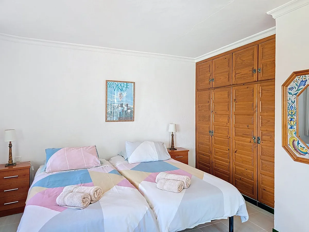 0f1546aa-8da0-4225-ac7c-1248039589ec