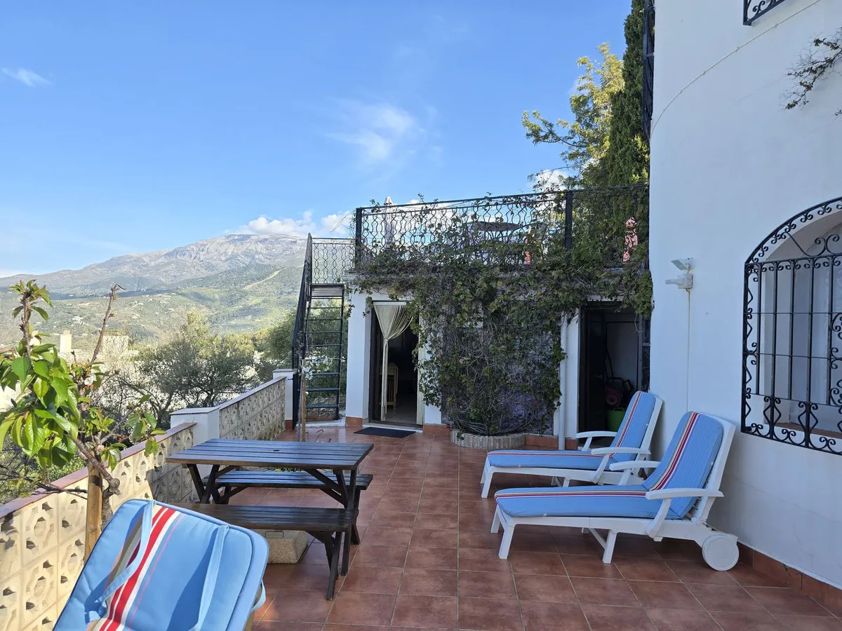 4563923d-2fec-48da-a2ea-3a944db89d61