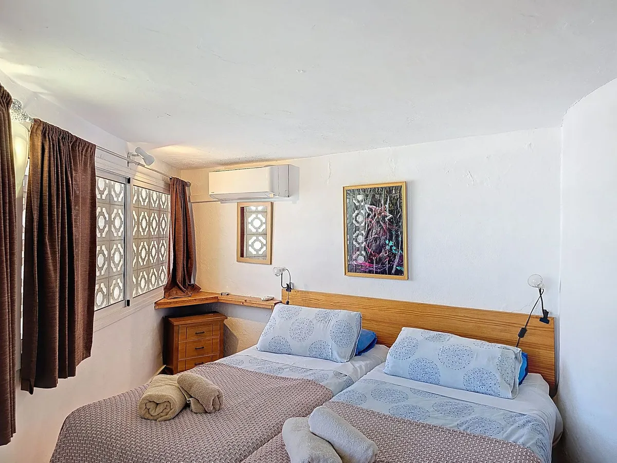 4999901a-1da8-40a2-8660-e2c140316090