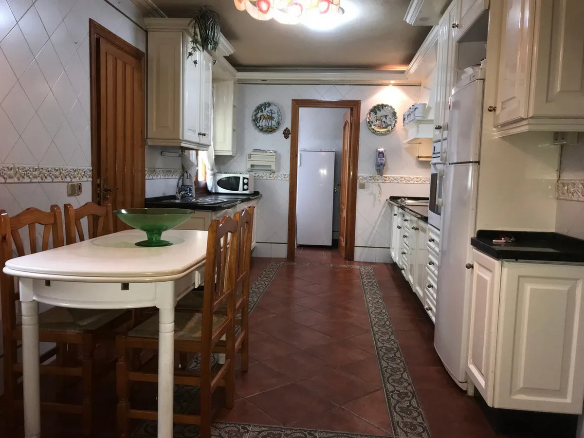 7d457c51-1e95-4221-9523-bb0d2284e42d