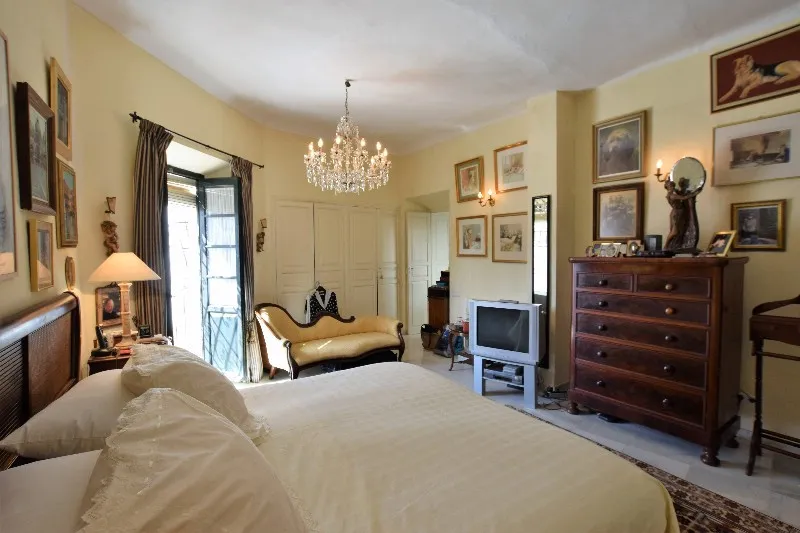 afcf3ee6-7fdb-48aa-94e4-2cccea7fbdcb