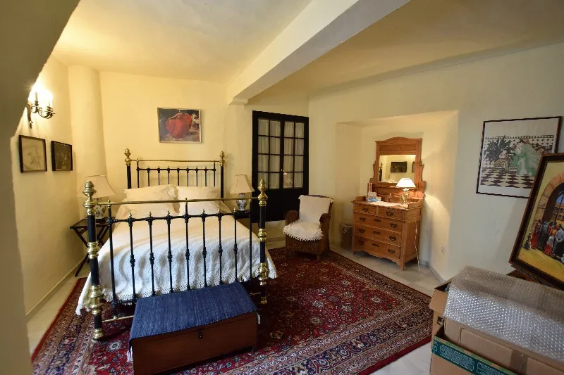 b2eeb7aa-2f3b-4757-8924-79541445df31