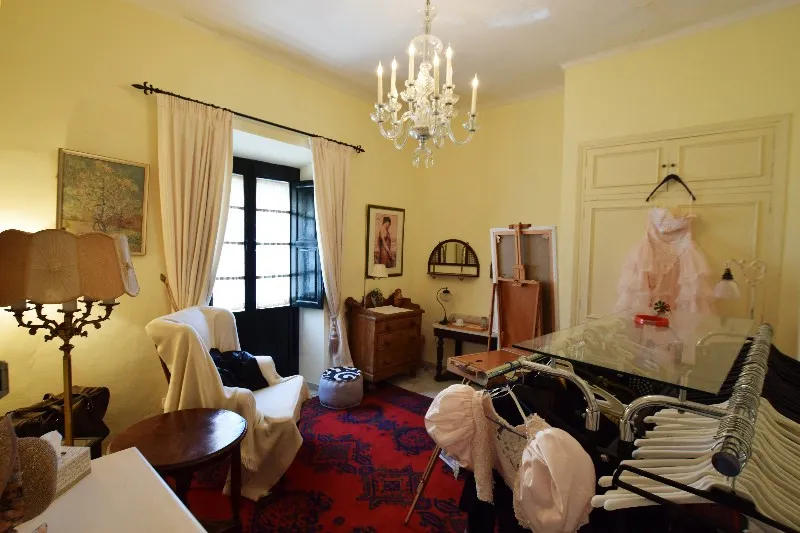 fcdb0b26-d982-4007-ac8f-98e0494d9bb3