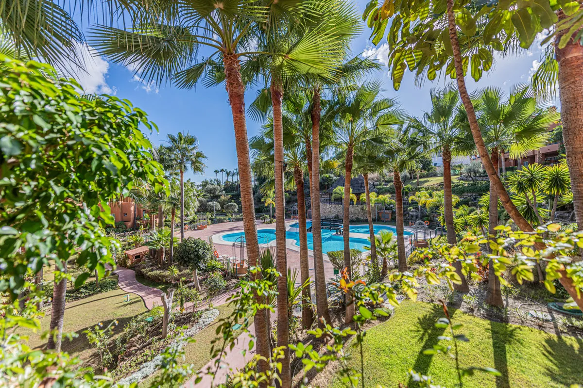 8d79173d-0391-40c3-a1a5-324991054dbc