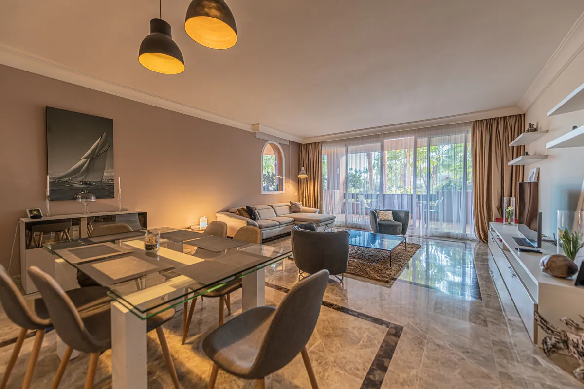 e58633ee-14f0-4cac-b22f-03641905d7f8