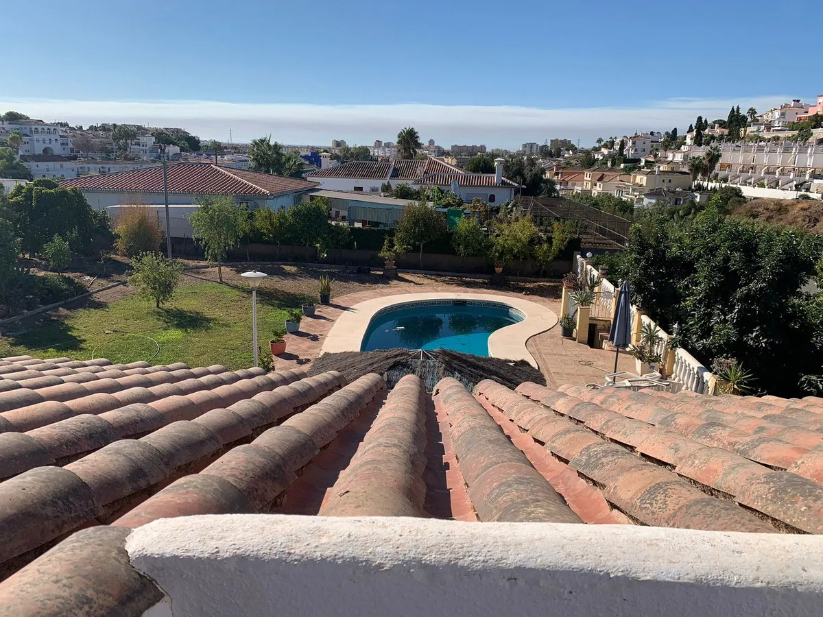 728ef742-46cd-4fb6-a0db-71a84bd84430