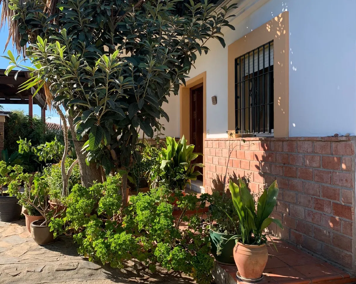 8a881d27-dfc6-4d16-825f-d7e763339bd2