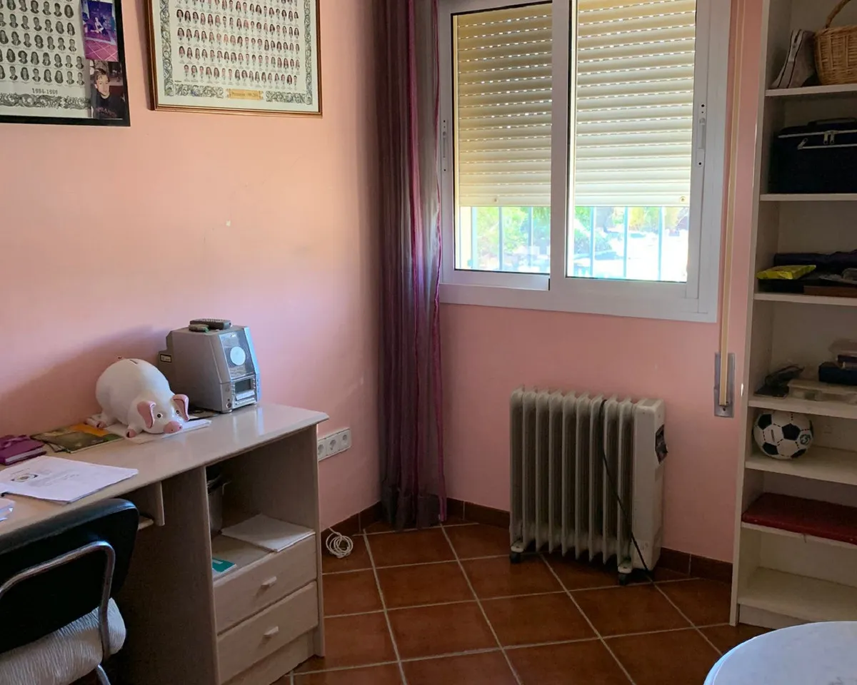 e6978883-1ddd-4bc9-9801-97732598f441