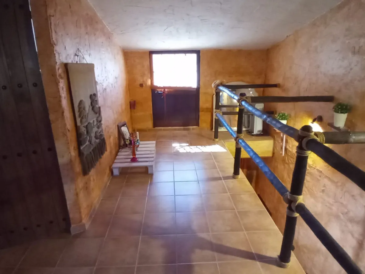 4b512360-347c-43f8-9208-caa3a242ef63