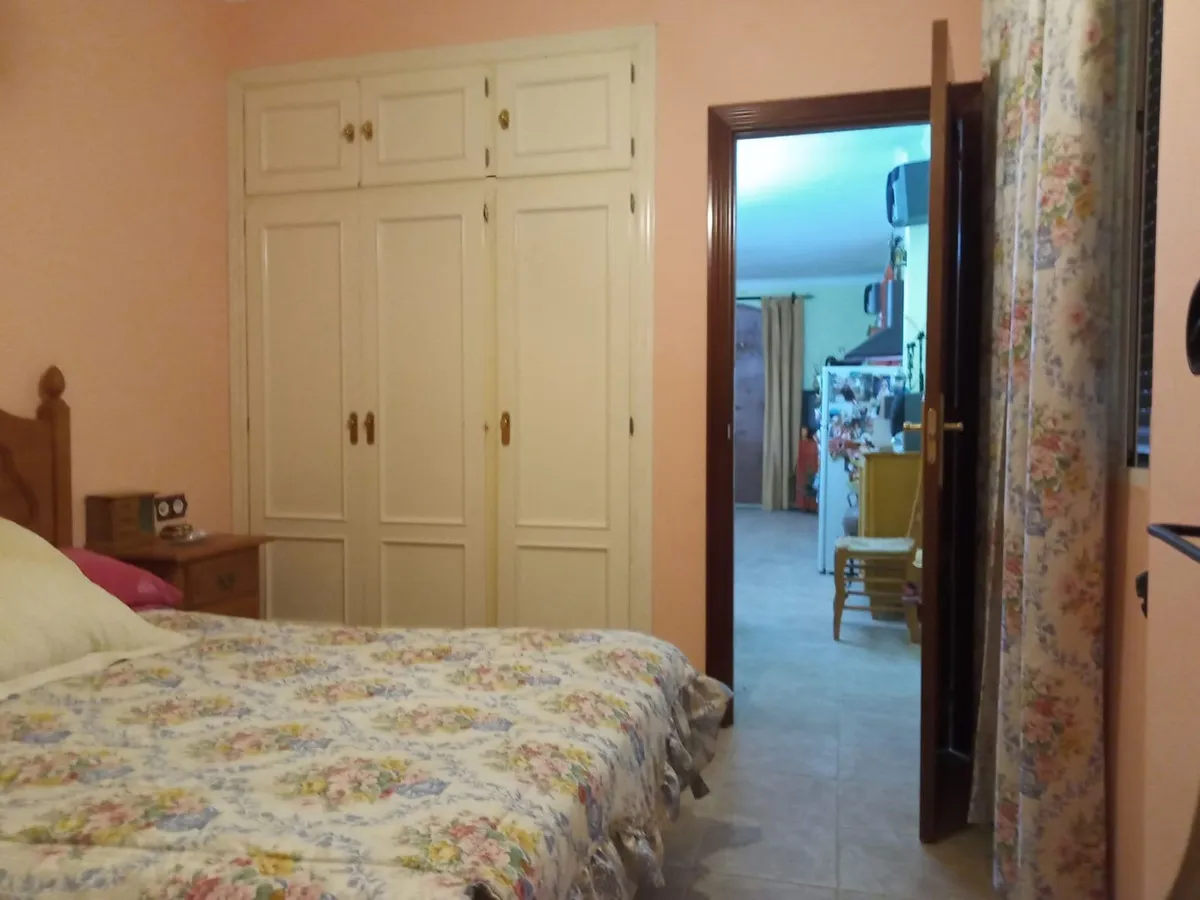 d9b1d28b-22bd-4f2c-a301-d692b16c0d66