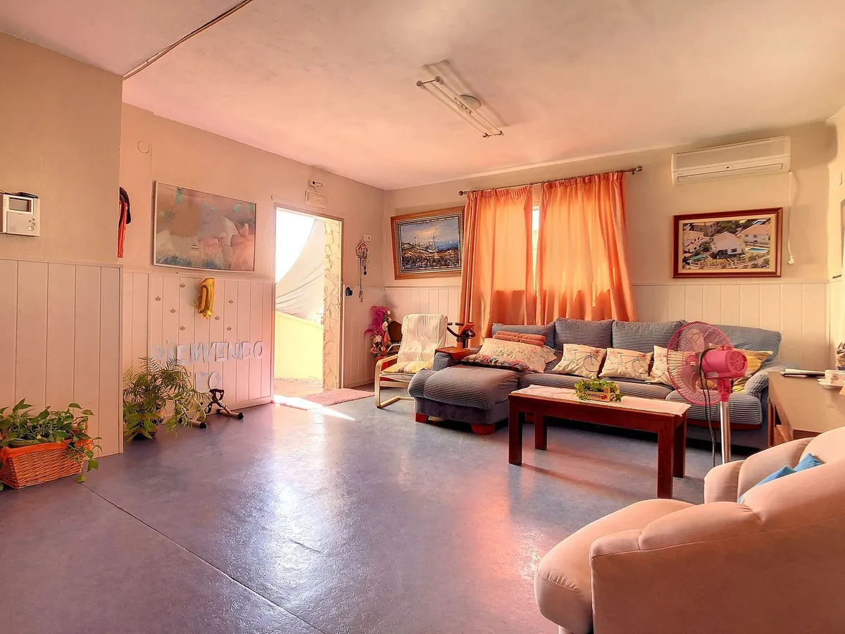 0108e871-707d-42e0-a095-49d0f9b436dd