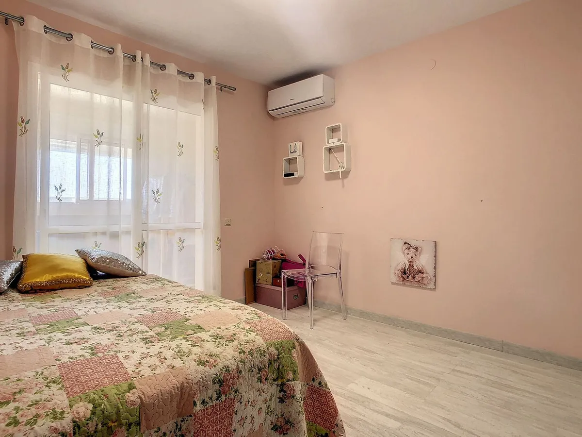 938da5ef-462f-4e9a-91a5-5207bd1f8457