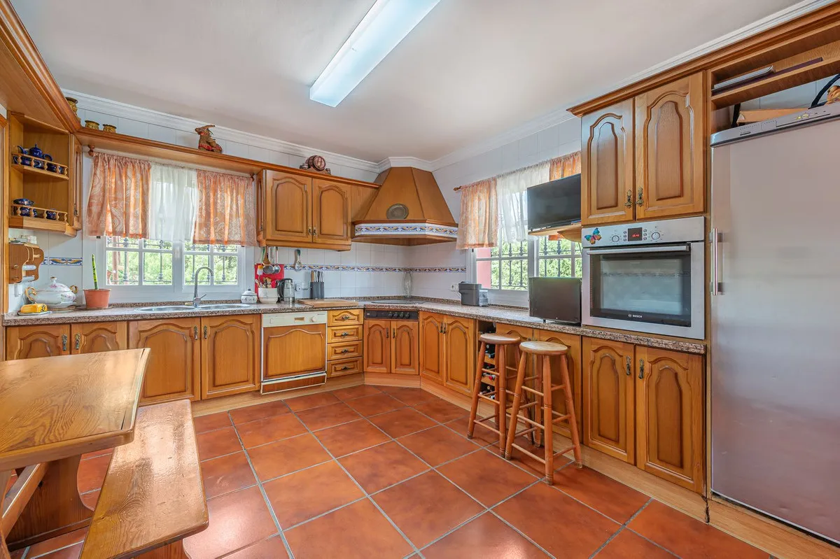 cb6661ee-dc17-432d-b585-3595954b29d0