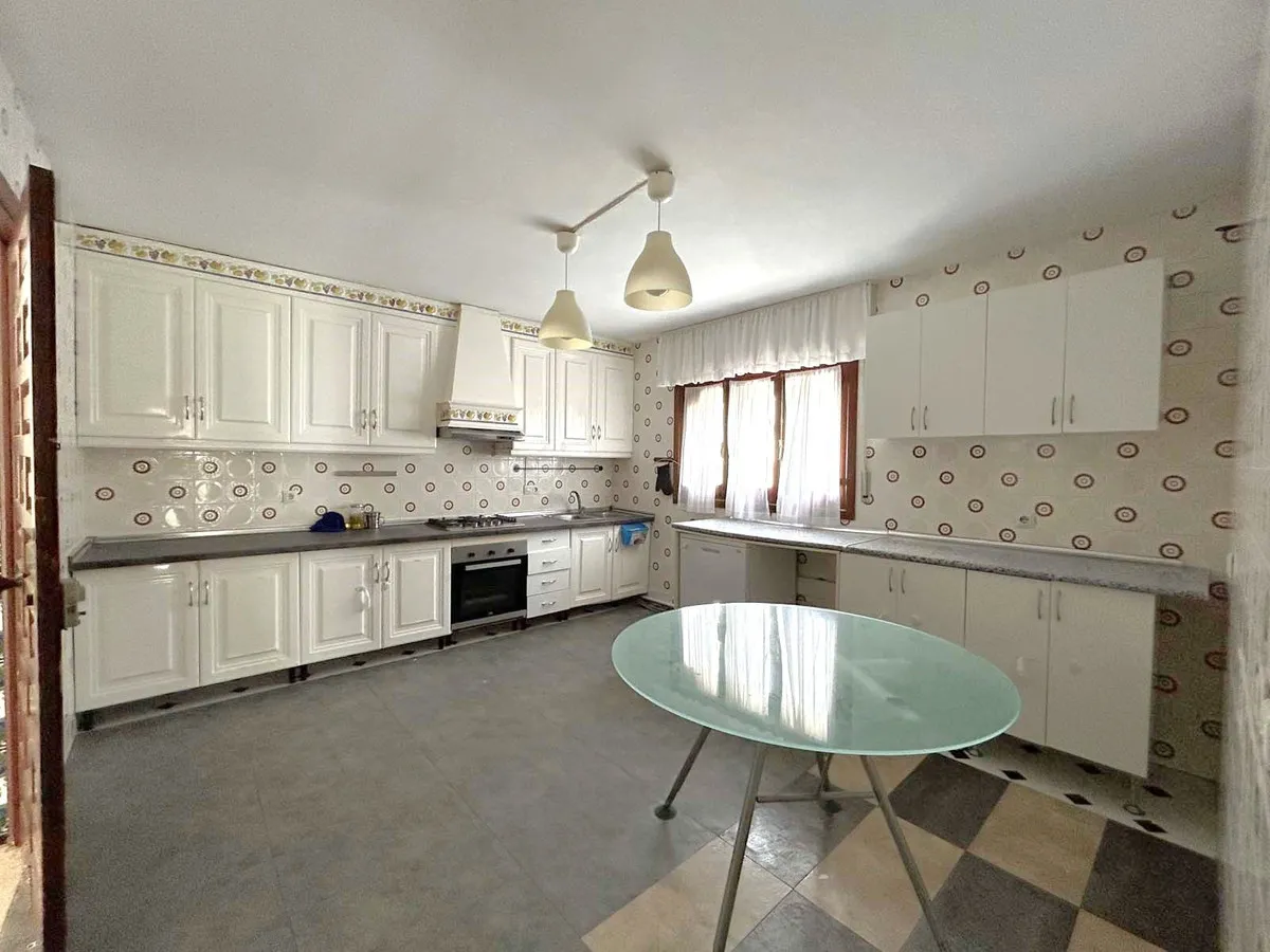 328b496e-74eb-465e-9f56-69df6de15fd7